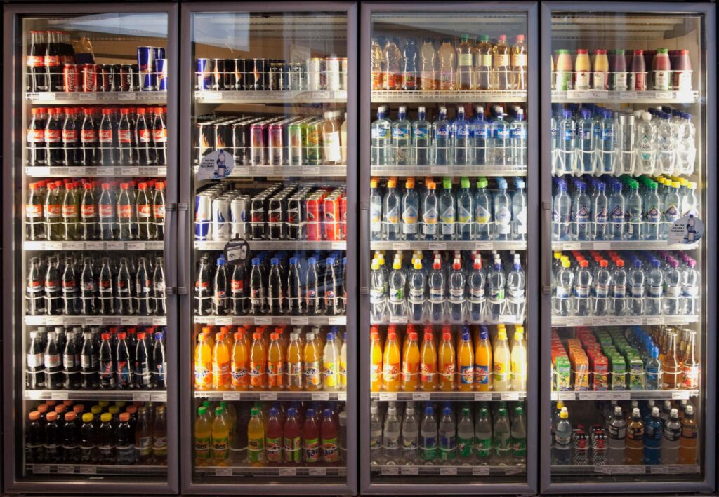Drinks Display Fridge: A Guide to Choosing the Right Model
